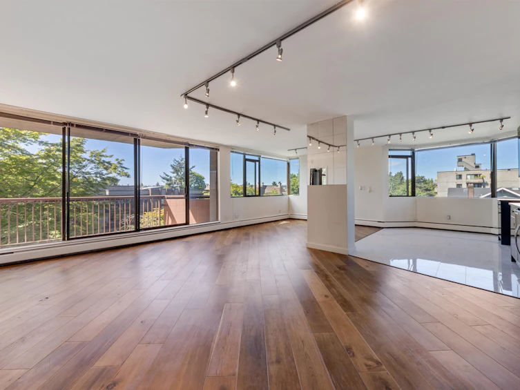 306-2445 W 3rd Avenue, Vancouver, BC, V6K 4K6 - 2