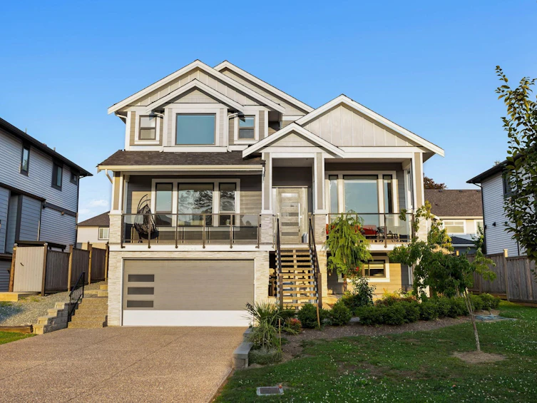 8394 Mctaggart Street, Mission, BC, V2V 0G3