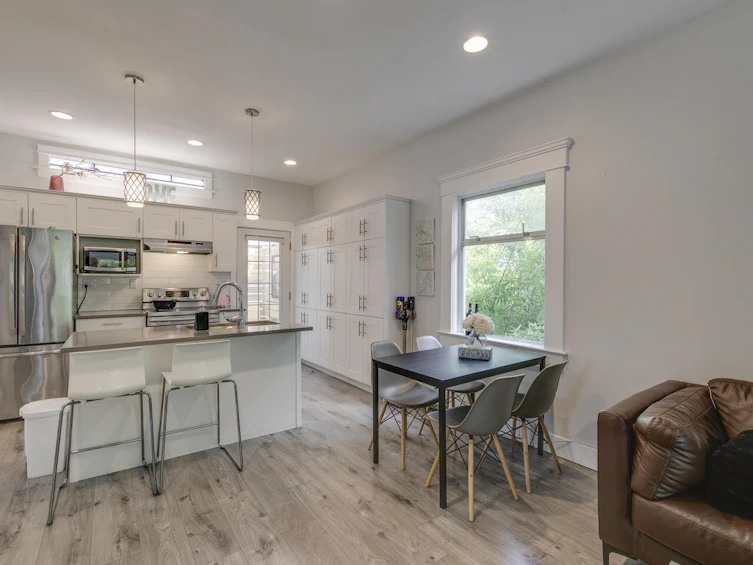 1577 E 26th Avenue, Vancouver, BC, V5N 2W1 - 5