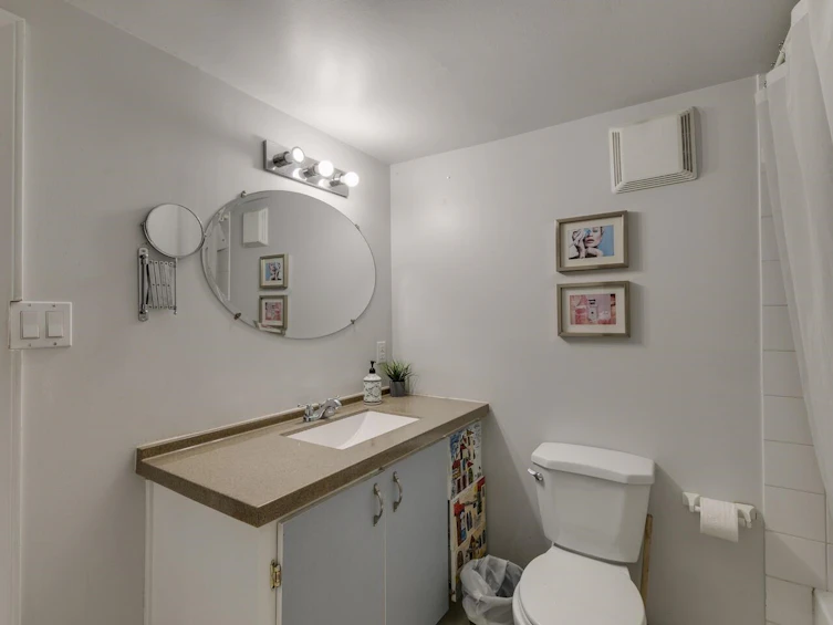 1577 E 26th Avenue, Vancouver, BC, V5N 2W1 - 26