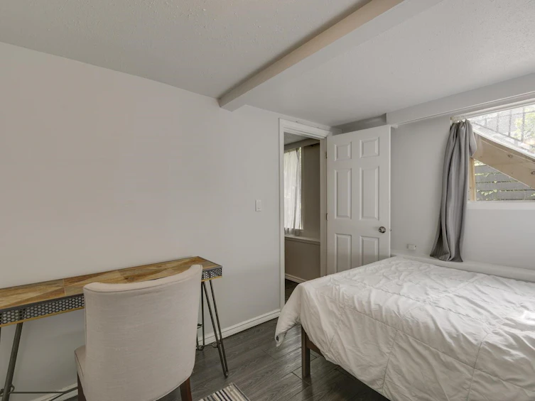 1577 E 26th Avenue, Vancouver, BC, V5N 2W1 - 32