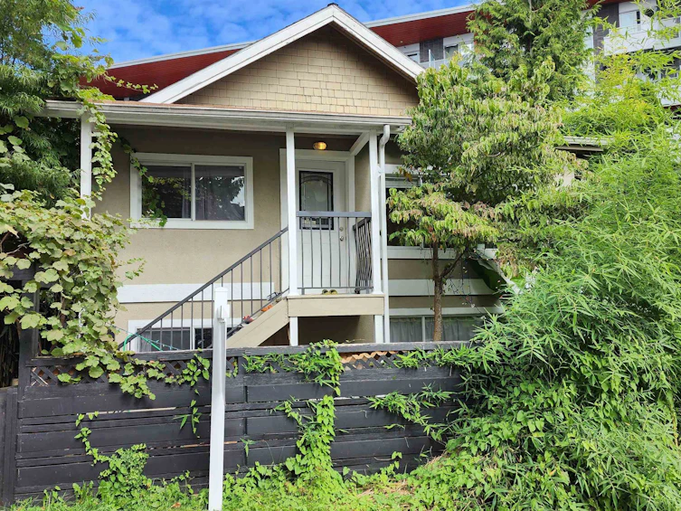 1577 E 26th Avenue, Vancouver, BC, V5N 2W1