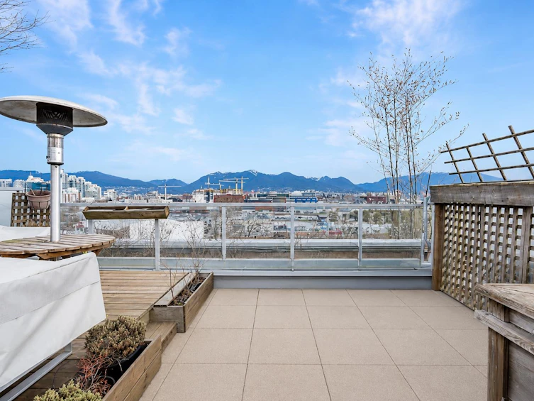 708-384 E 1st Avenue, Vancouver, BC, V5T 0G5