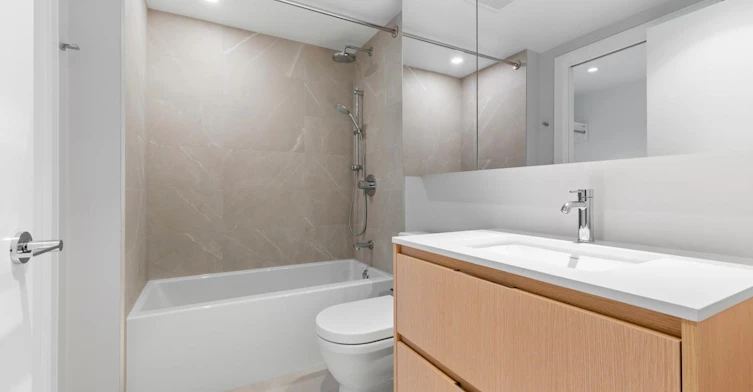 1502-1500 Fern Street, North Vancouver, BC, V7J 1H6 - 18