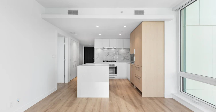 1502-1500 Fern Street, North Vancouver, BC, V7J 1H6 - 10