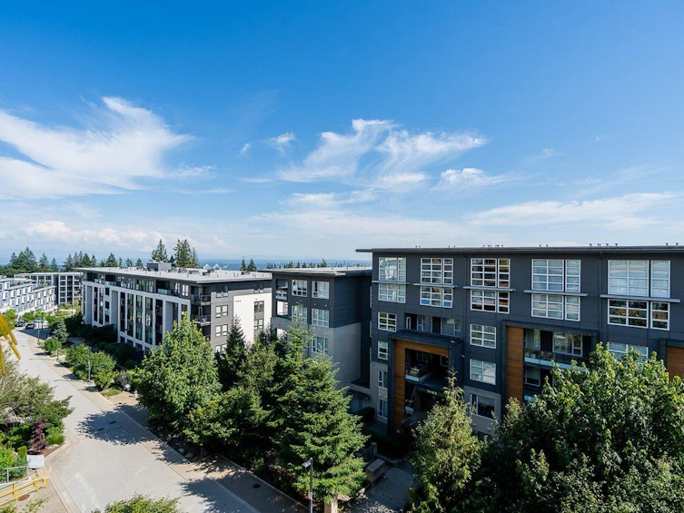 401-9150 University High Street, Burnaby, BC, V5A 0C5 - 35