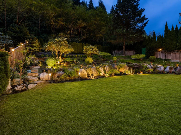 1818 Camelback Court, Coquitlam, BC, V3E 3K4 - 37