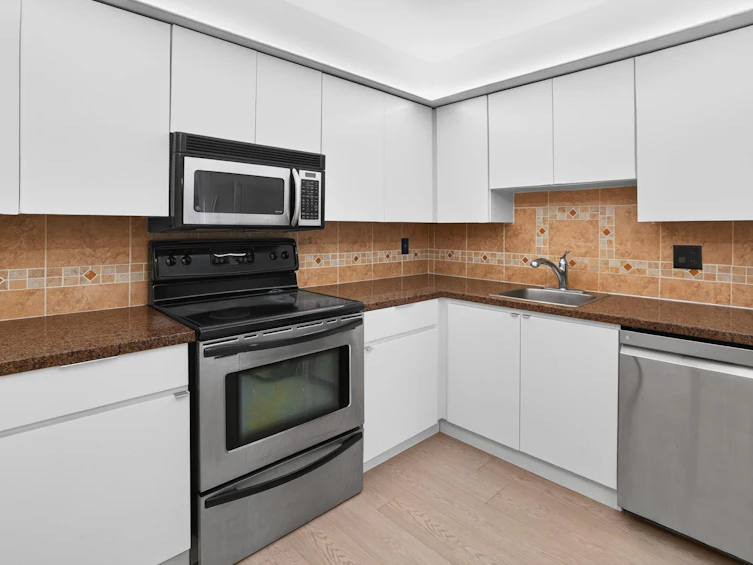 206-1340 Duchess Avenue, West Vancouver, BC, V7T 1H6 - 15