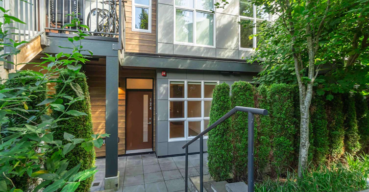 124-2060 Curling Road, North Vancouver, BC, V7P 0E1 - 5