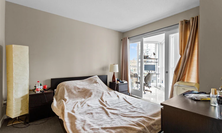 708-833 Seymour Street