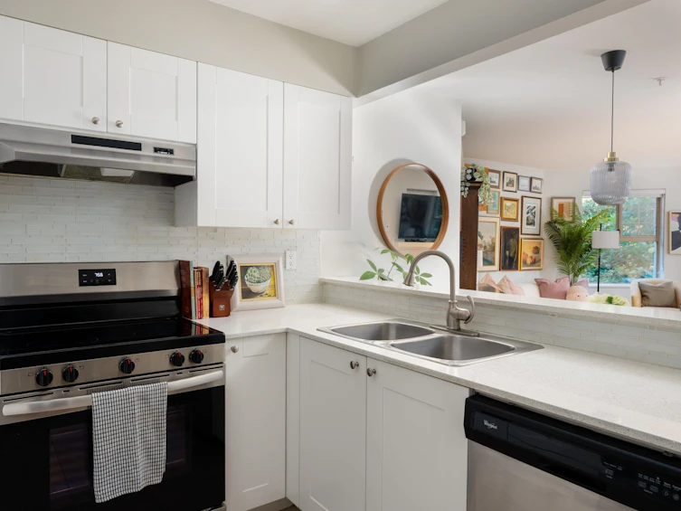 305-210 Eleventh Street, New Westminster, BC, V3M 4C9 - 20