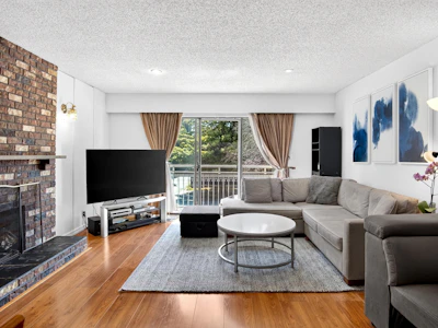 2871 E 18th Avenue - 2