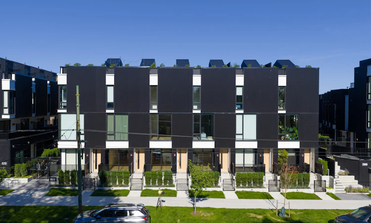 2866 Nanaimo Street