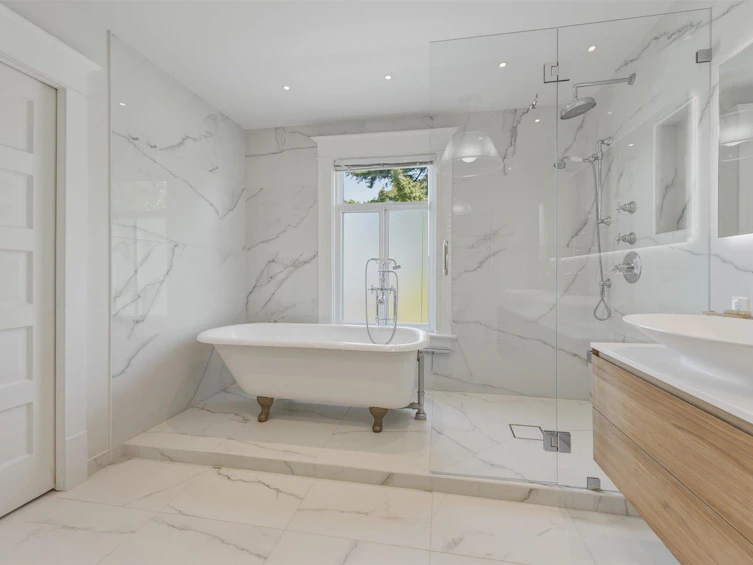 647 Prior Street, Vancouver, BC, V6A 2G7 - 22