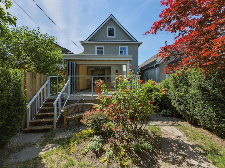 647 Prior Street, Vancouver, BC, V6A 2G7 - 31