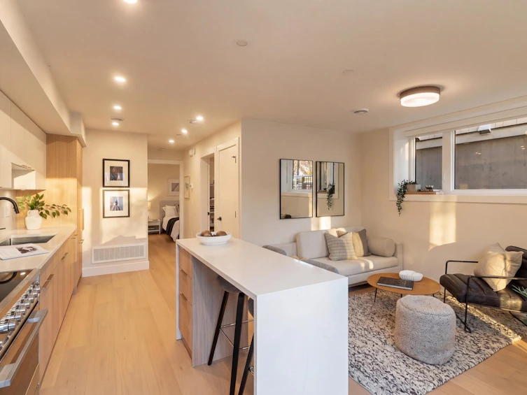 1-1937 Templeton Drive, Vancouver, BC, V5N 4V9 - 9