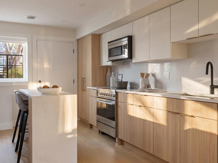 1-1937 Templeton Drive, Vancouver, BC, V5N 4V9 - 8