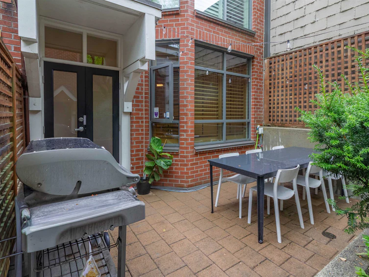 822 W 6th Avenue, Vancouver, BC, V5Z 1A6 - 22