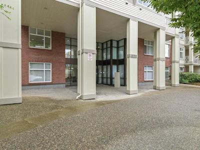 105-45700 Wellington Avenue - 2