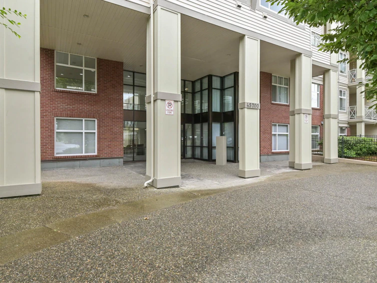 105-45700 Wellington Avenue, Chilliwack, BC, V2P 2E4 - 2