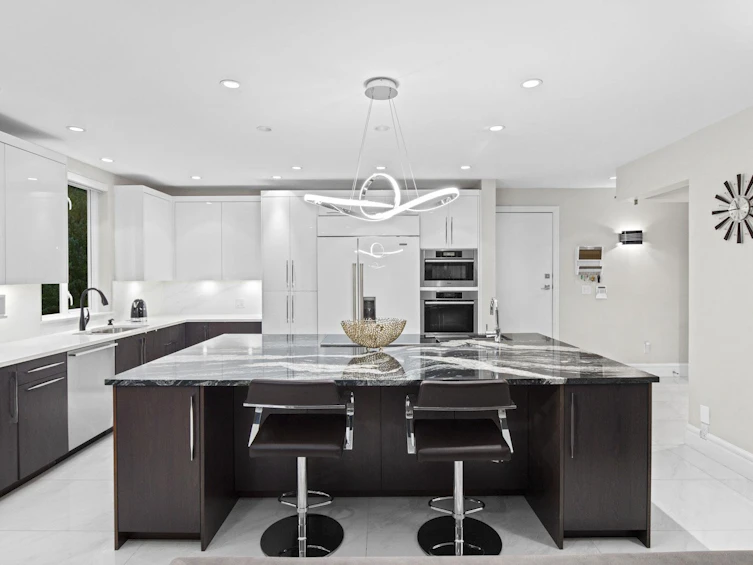 1130 Eyremount Drive, West Vancouver, BC, V7S 2C5 - 9