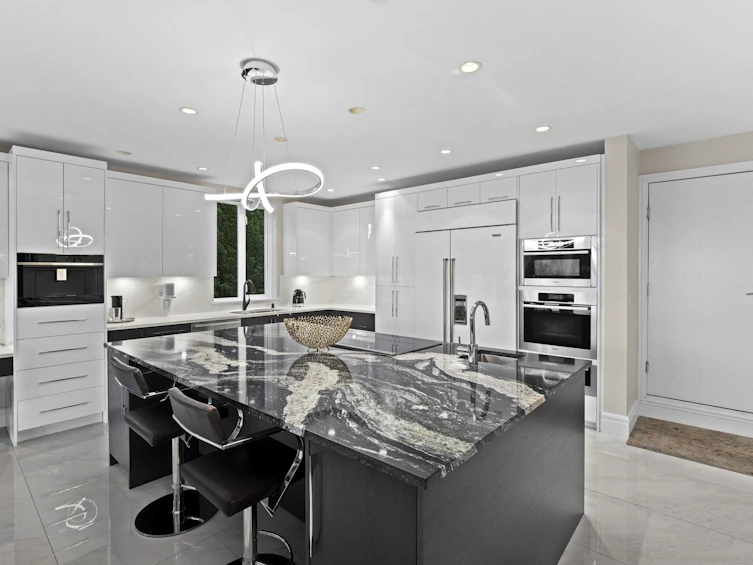 1130 Eyremount Drive, West Vancouver, BC, V7S 2C5 - 10