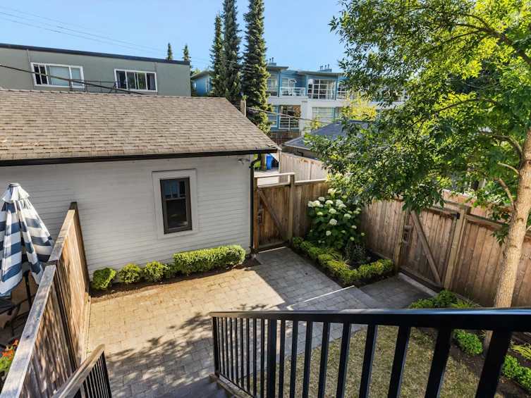 2518 W 3rd Avenue, Vancouver, BC, V6K 1M1 - 27