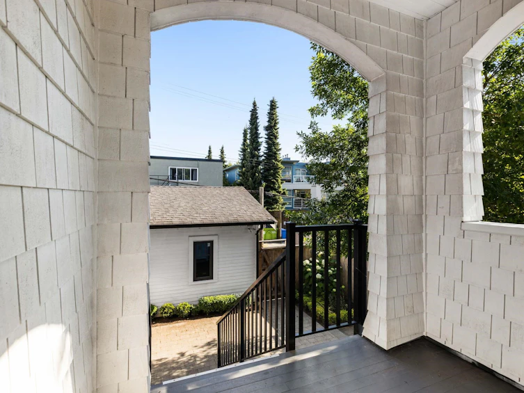 2518 W 3rd Avenue, Vancouver, BC, V6K 1M1 - 26