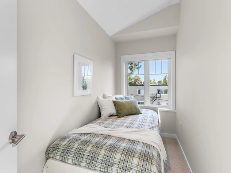2518 W 3rd Avenue, Vancouver, BC, V6K 1M1 - 22