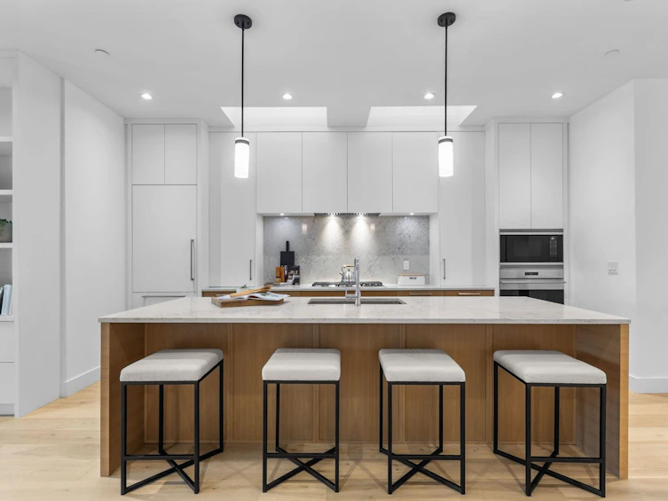 2518 W 3rd Avenue, Vancouver, BC, V6K 1M1 - 14