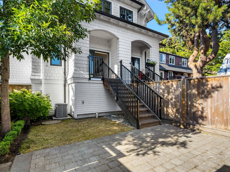 2518 W 3rd Avenue, Vancouver, BC, V6K 1M1 - 29