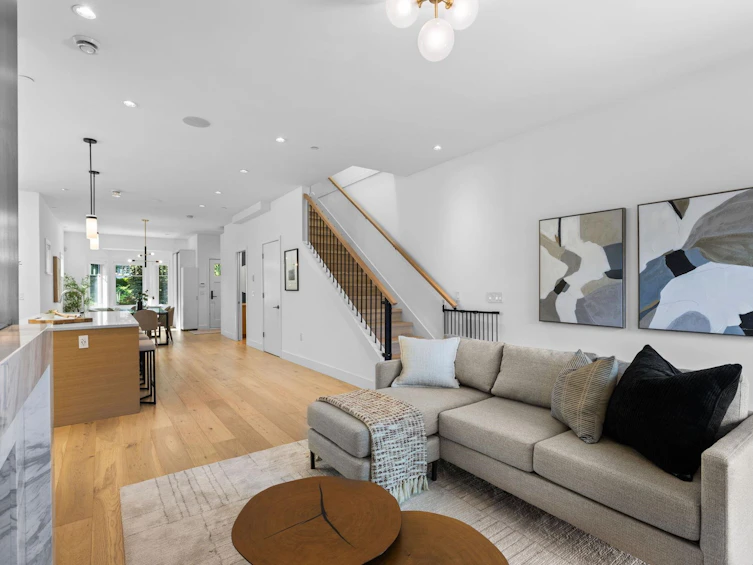 2518 W 3rd Avenue, Vancouver, BC, V6K 1M1 - 11