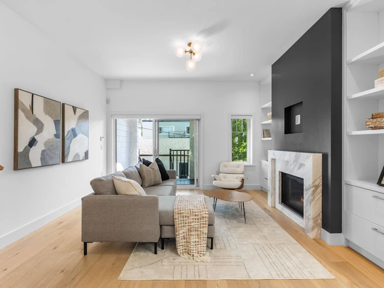 2518 W 3rd Avenue, Vancouver, BC, V6K 1M1 - 8