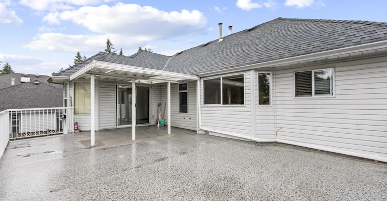 9335 152a Street, Surrey, BC, V3R 0E6 - 36