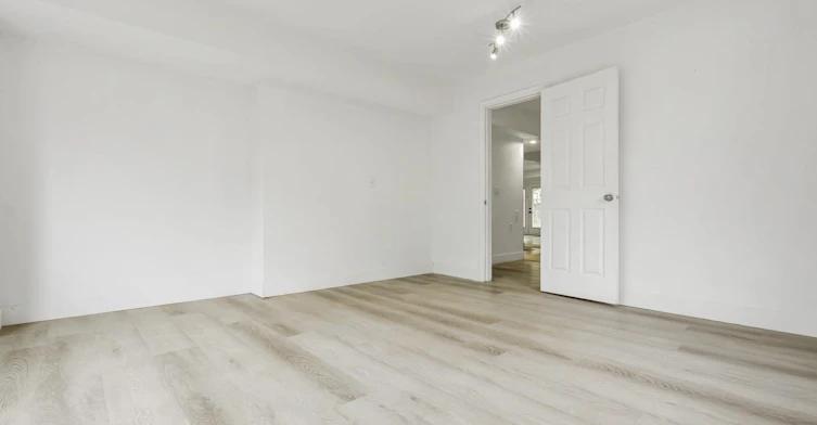 9335 152a Street, Surrey, BC, V3R 0E6 - 23