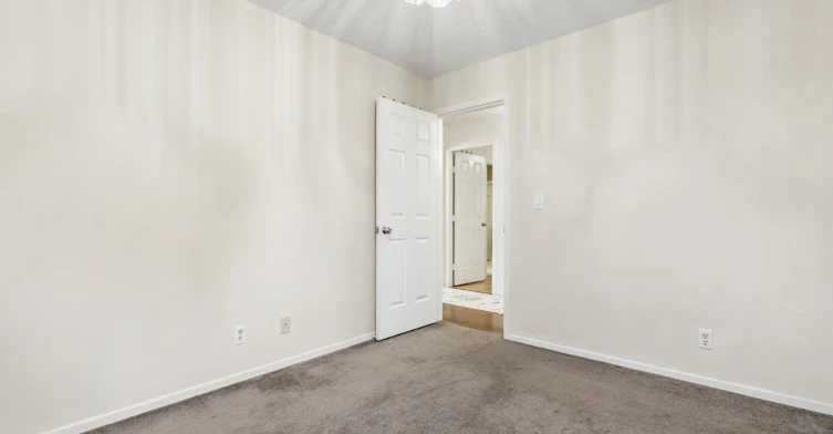 9335 152a Street, Surrey, BC, V3R 0E6 - 12