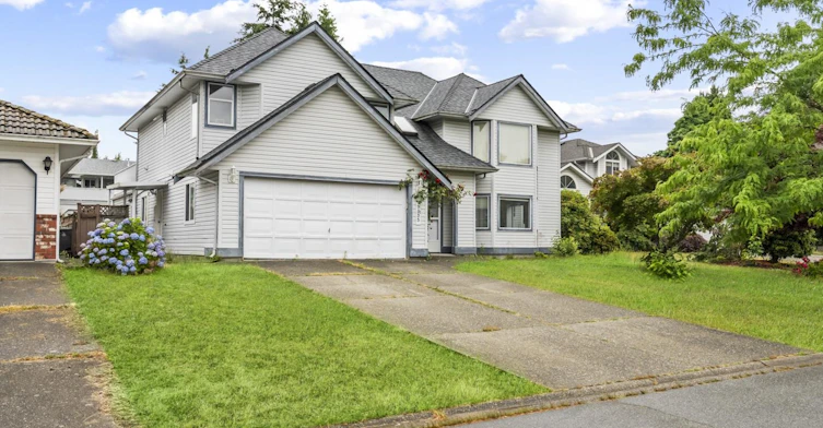 9335 152a Street, Surrey, BC, V3R 0E6