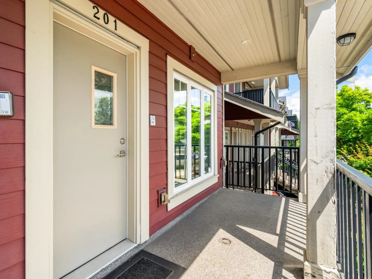 201-4577 Slocan Street, Vancouver, BC, V5R 1Z8 - 5