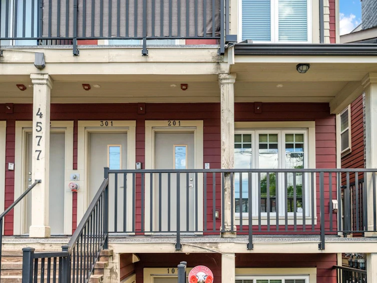 201-4577 Slocan Street, Vancouver, BC, V5R 1Z8 - 16