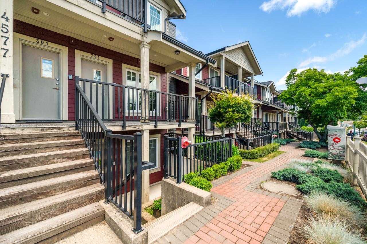 201-4577 Slocan Street, Vancouver, BC, V5R 1Z8 - 18