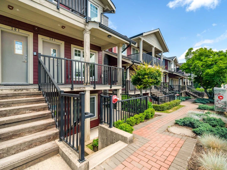 201-4577 Slocan Street, Vancouver, BC, V5R 1Z8 - 18