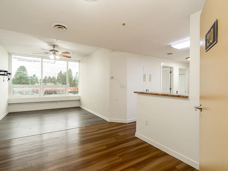 210-9278 120 Street, Surrey, BC, V3W 4B8 - 4