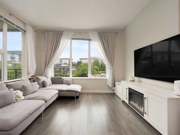 215-9388 Tomicki Avenue, Richmond, BC, V6X 0P1 - 2