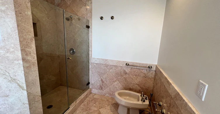 1538 Chippendale Court, West Vancouver, BC, V7S 3G6 - 11