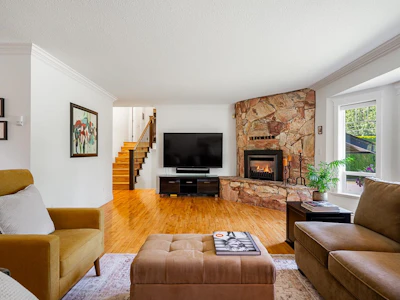 24762 58a Avenue - 5