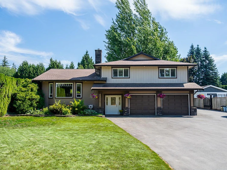 24762 58a Avenue, Langley, BC, V2Z 1H3