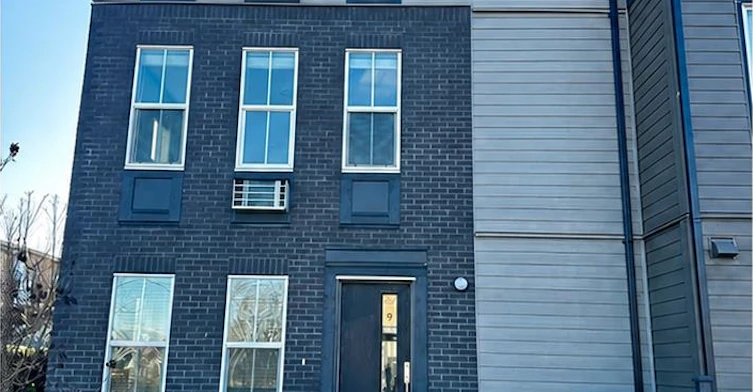 9-8161 201 Street, Langley, BC, V3E 3N2