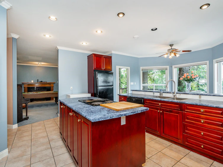 3170 Hallam Court, Coquitlam, BC, V3E 3C3 - 7