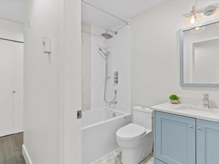 111-2688 Vine Street, Vancouver, BC, V6K 4T6 - 24