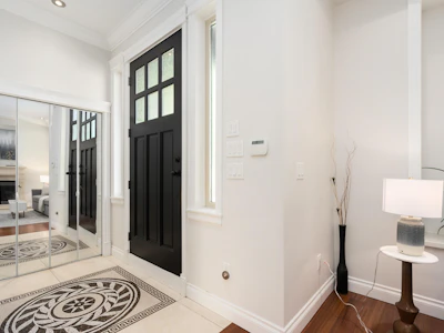 6387 Prince Albert Street - 5